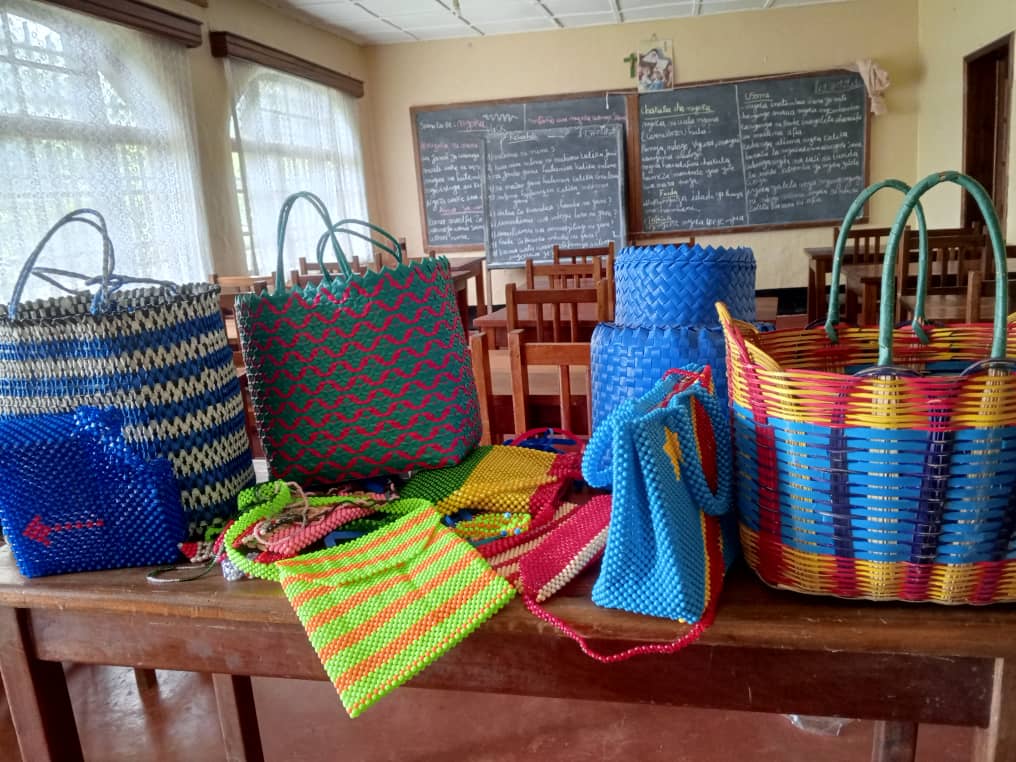 Artisanat - paniers et sacs